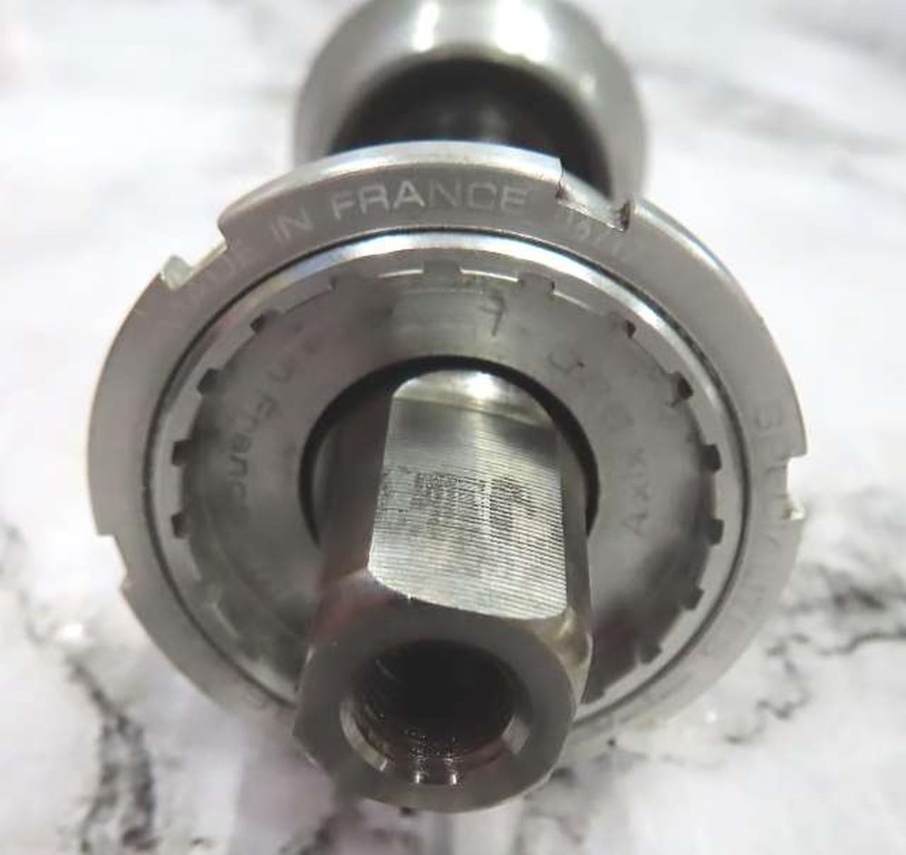 SPECIALITES AXIX LIGHT PRO Bottom Bracket