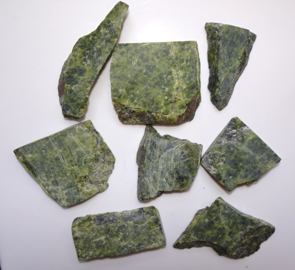 Serpentine - 8 Small Slabs rt132x