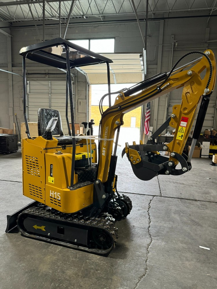 AGT Mini Excavator Digger Pilot Control System 13.5 HP Gas Engine Rubber Track