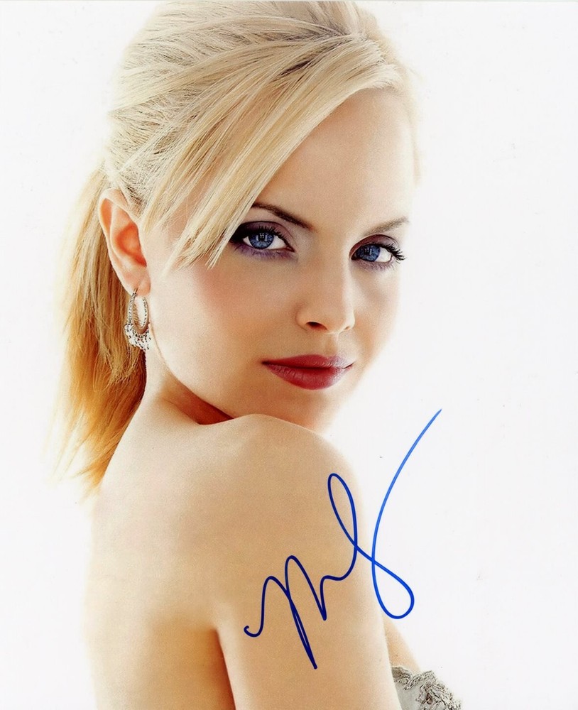 Mena Suvari- Signed Photograph