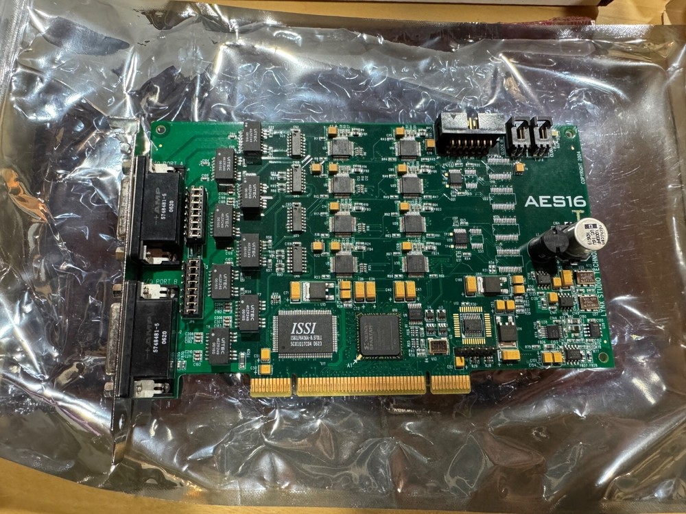 Lynx AES16-G with the cable, original box