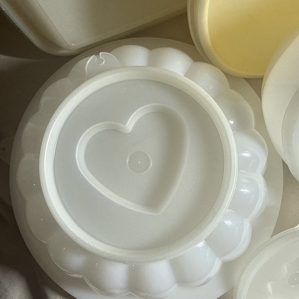 Vintage Tupperware Lot 5+