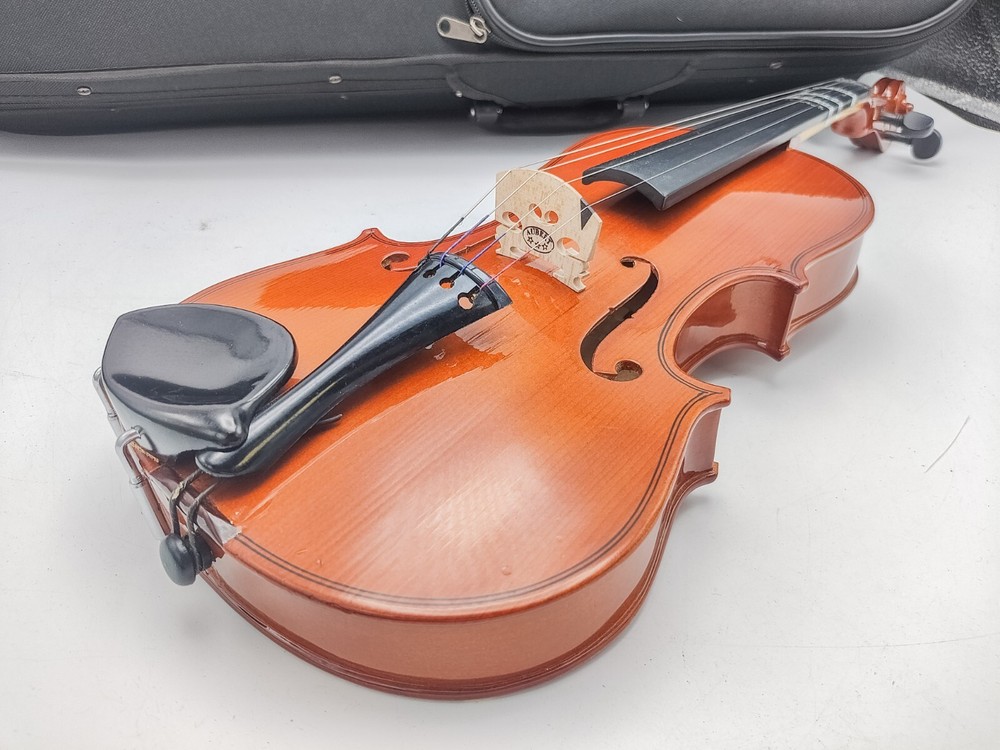 Unbranded 1/2 Size Violin w/ Case & Bow
