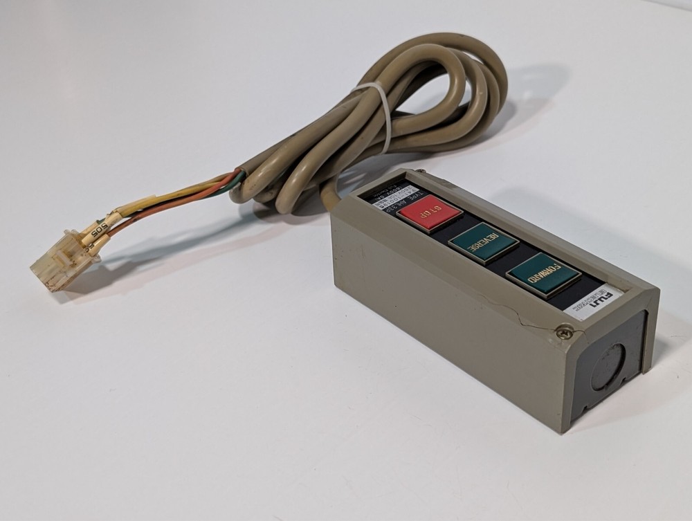 Fuji Electric AHL33P Control Box / Switch, Forward Stop Reverse Buttons