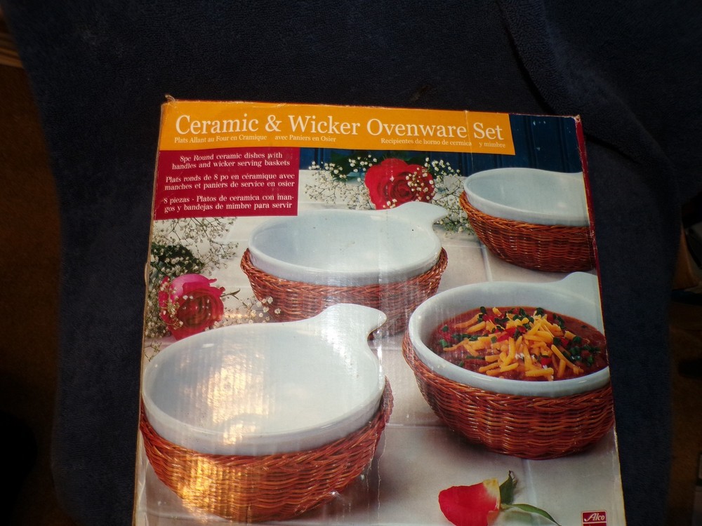 alco ceramic & wicker ovenware set