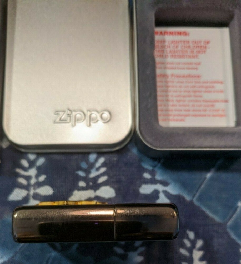 Sunburst ZIPPO Lighter New in Tin