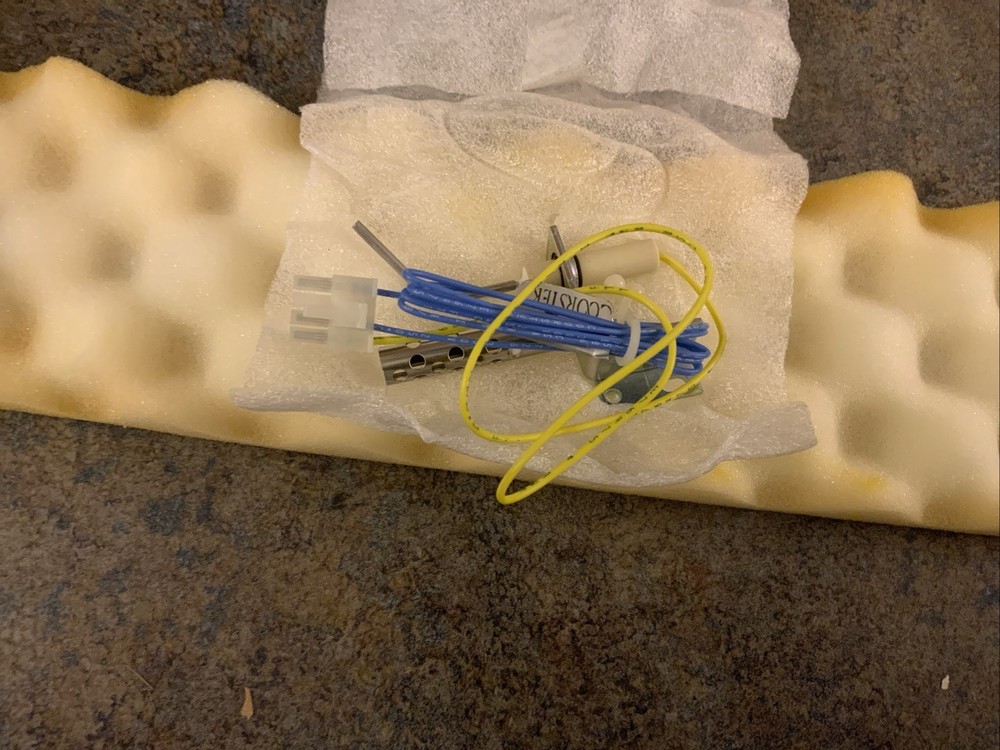 AO Smith Water Heater Igniter 9005256015 and 100110355