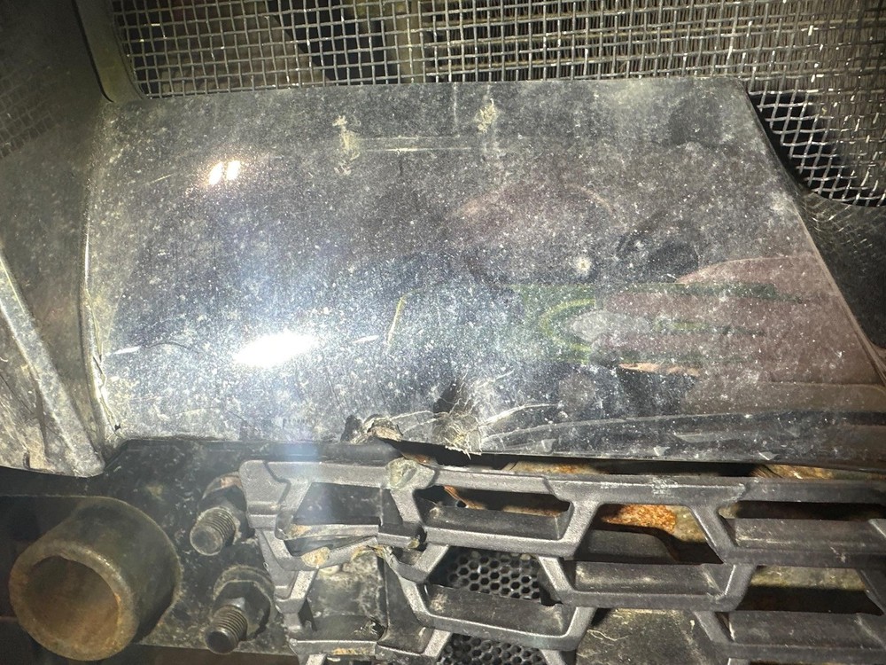 2017-2024 Freightliner CASCADIA Grille - Used