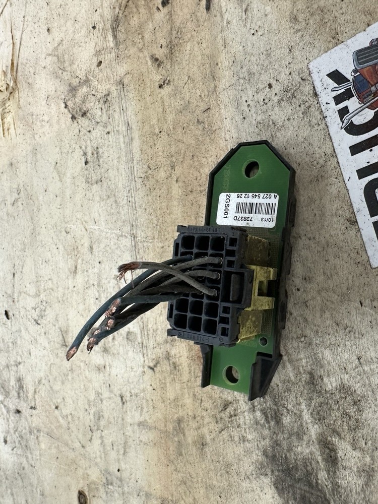 A 027 545 12 26 FREIGHTLINER CASCADIA DASH CONTROL MODULE