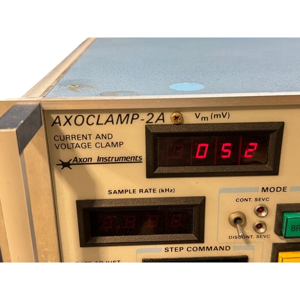 Axon Instruments Axoclamp 2A Microelectrode Current & Voltage Clamp