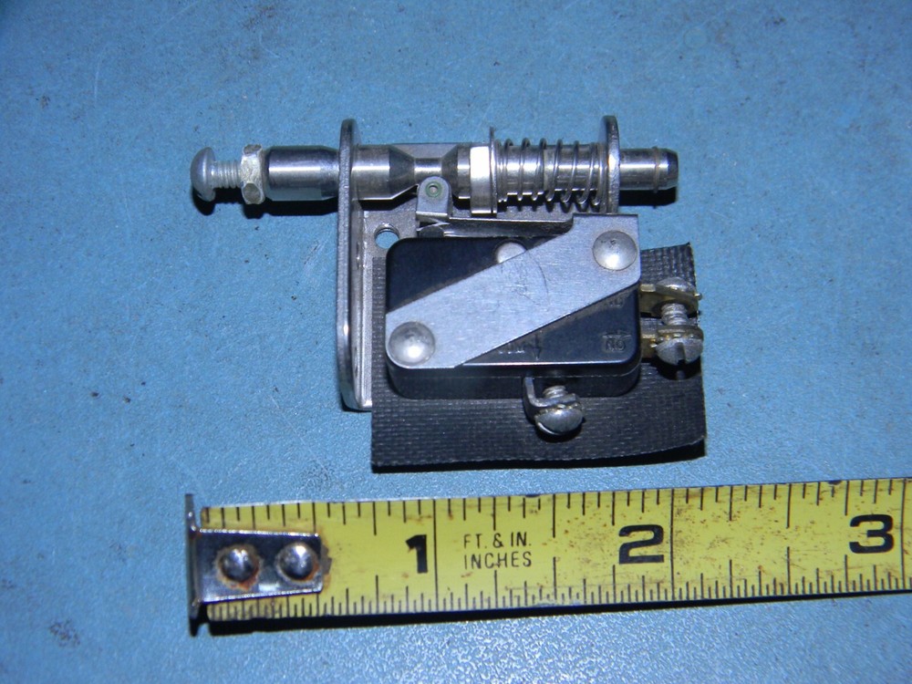 Honeywell 2AC2 Microswitch 9523