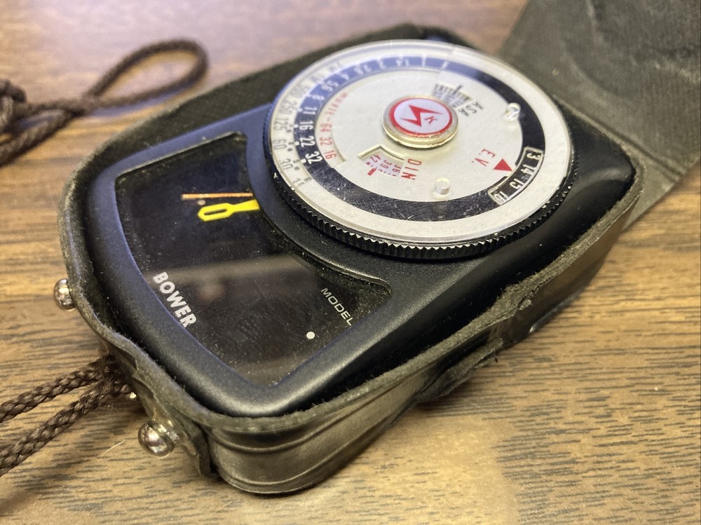 Bower Model 85 Light Meter w/ Case