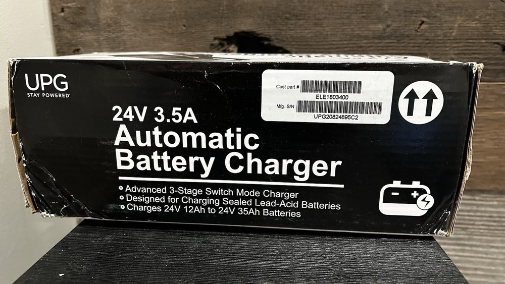 UPG 24V 3.5A Automatic Battery Charger 3 Stage