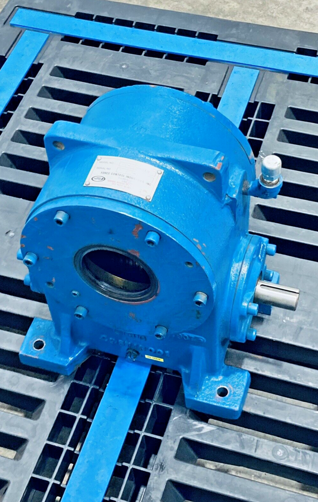 UNUSED FORCE CONTROL 60-426-01R CONTROL WORM GEAR BOX