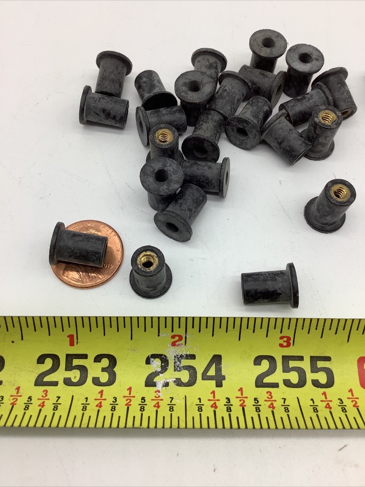 Wellnuts 6-32 Rubber / Brass (50 Pc) 2262-A-2