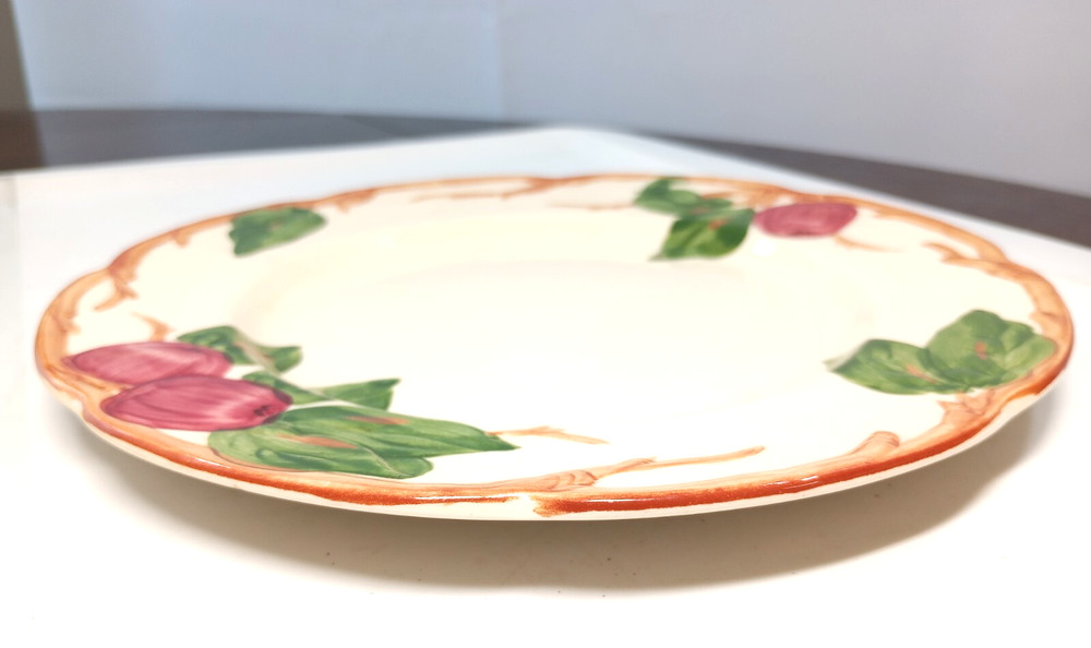Franciscan vintage replacement plate apple themed