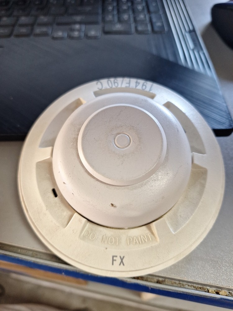 System Sensor 5604 Heat Detector 194°F Fixed Temp