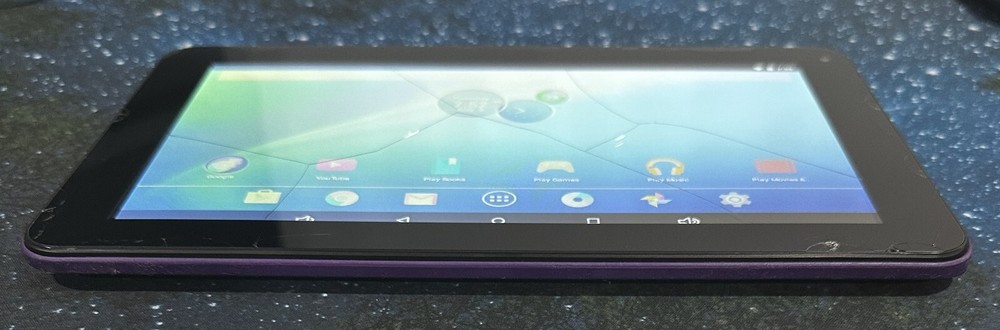 Trinity Tablet T900 HD - Wifi - 16GB - tested working - **READ