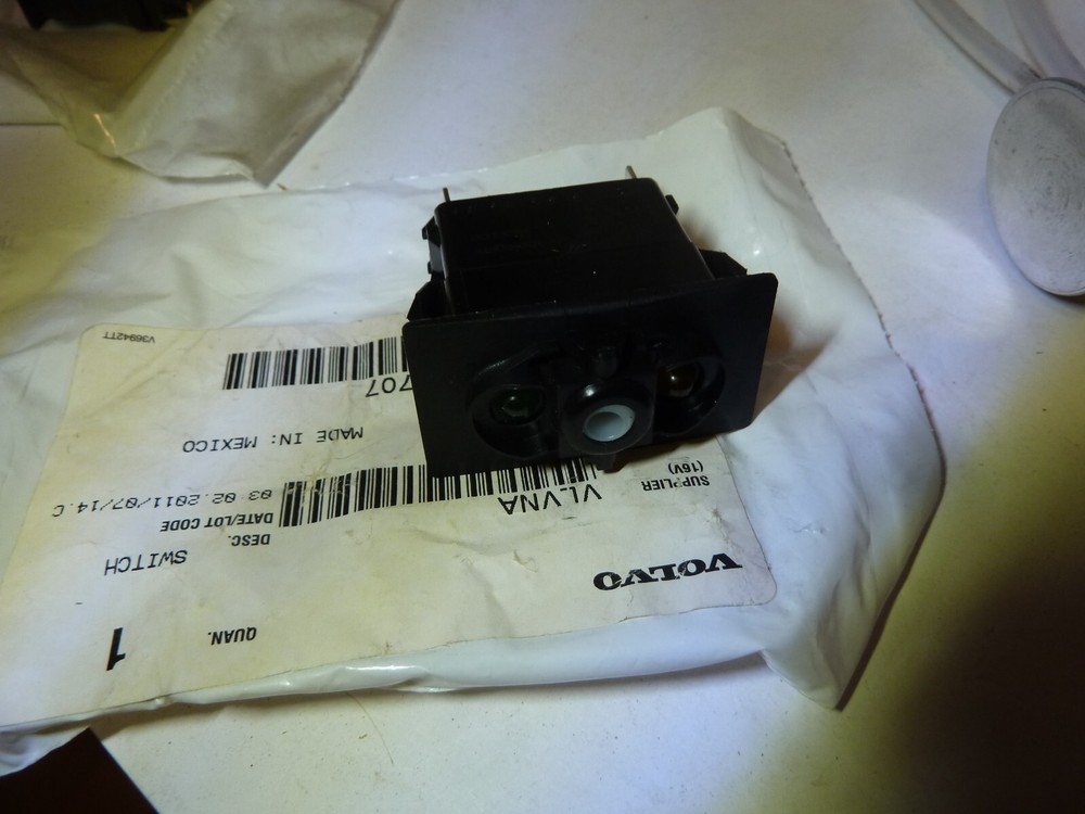 70369707 Switch Volvo Excavator OEM