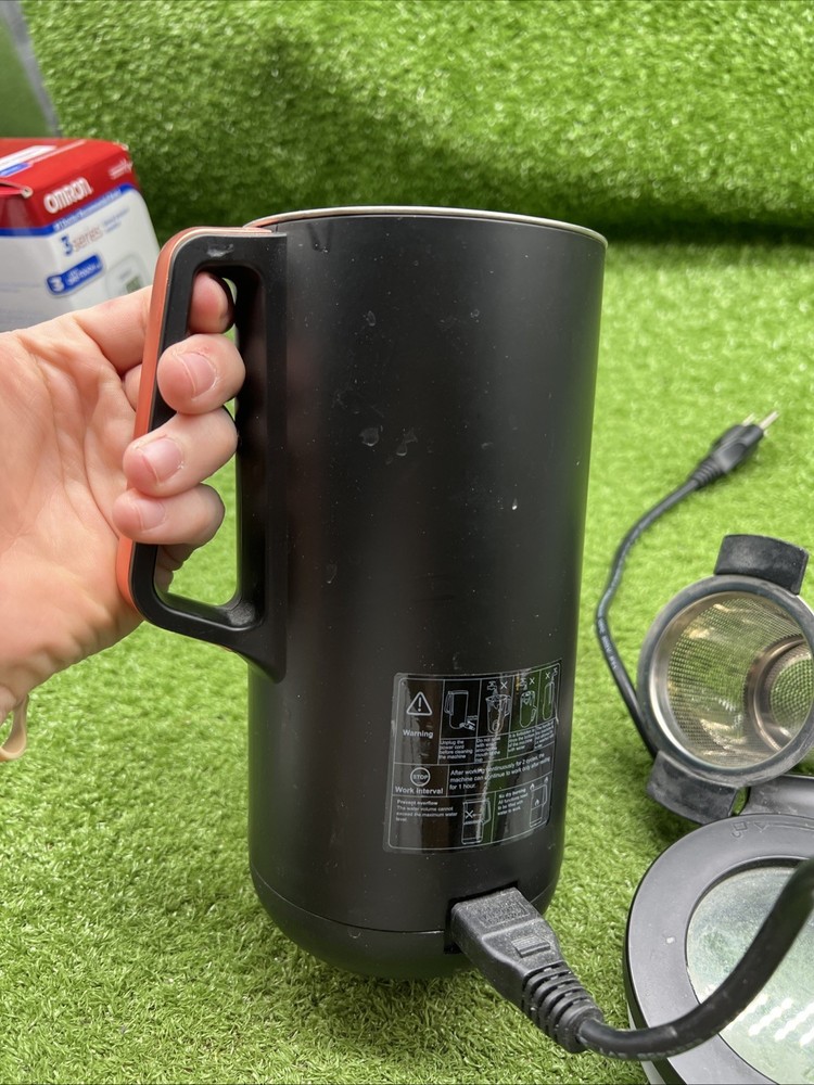 Nutr N2B Single Serving Nut Milk Maker Machine Blender Black. S2