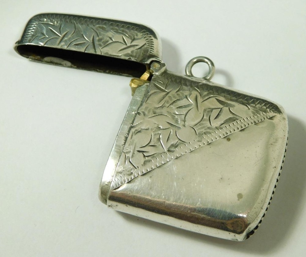 Antique Solid Sterling Silver Vesta Case Matchsafe 1910 Hallmark By Thomas Hayes