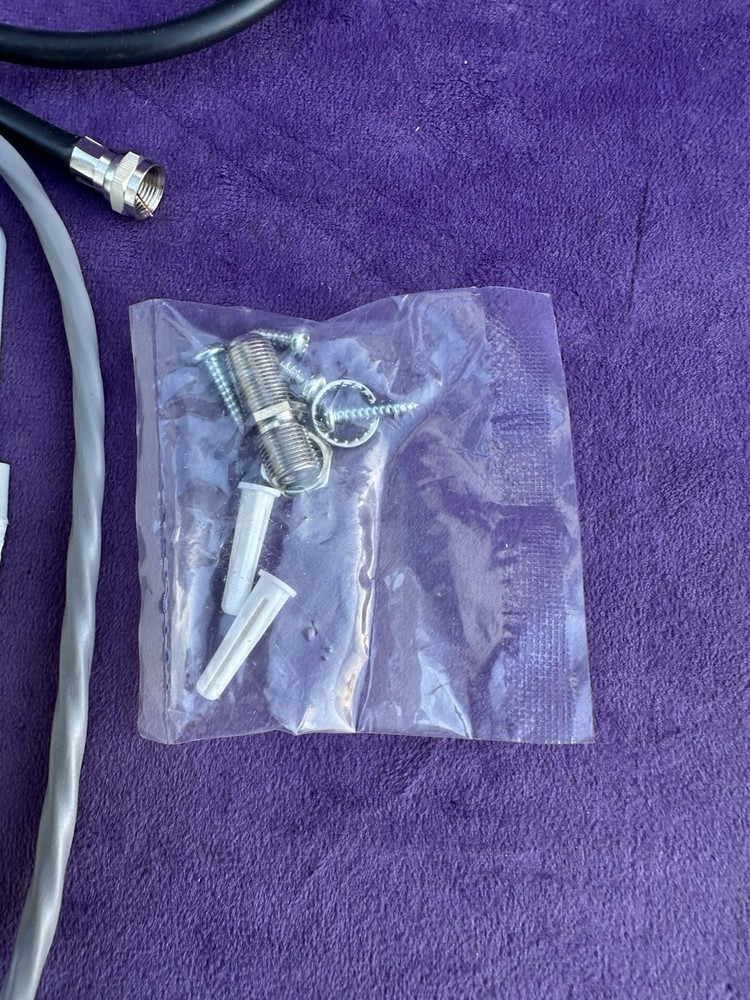 Linear CE-676-2 Megacode 318 MHZ SINGLE CHANNEL GATE RECEIVER