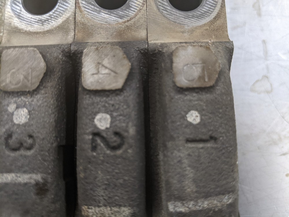 Engine Block Main Caps For 03-04 Toyota 4Runner 4.7