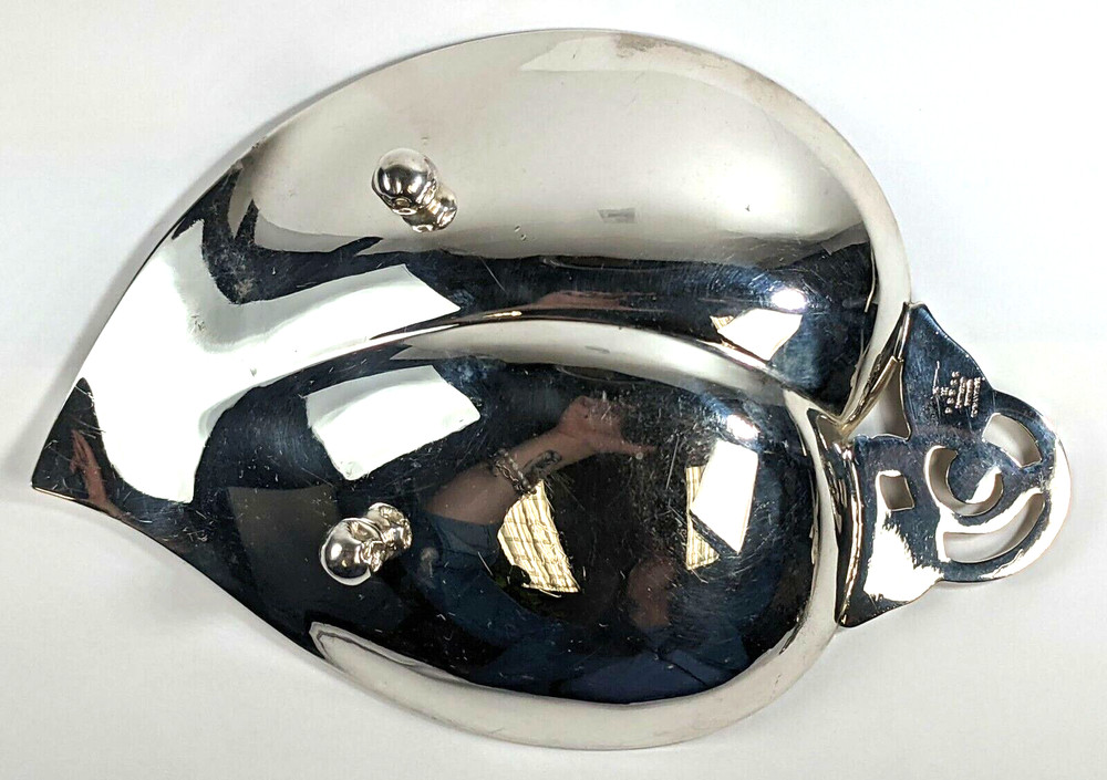 Tiffany & Co. Sterling Silver Candy Nut Apple Leaf 3 Footed Dish