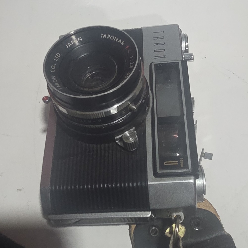 Taron U Vintage Rangefinder Camera Black Silver Untested C17