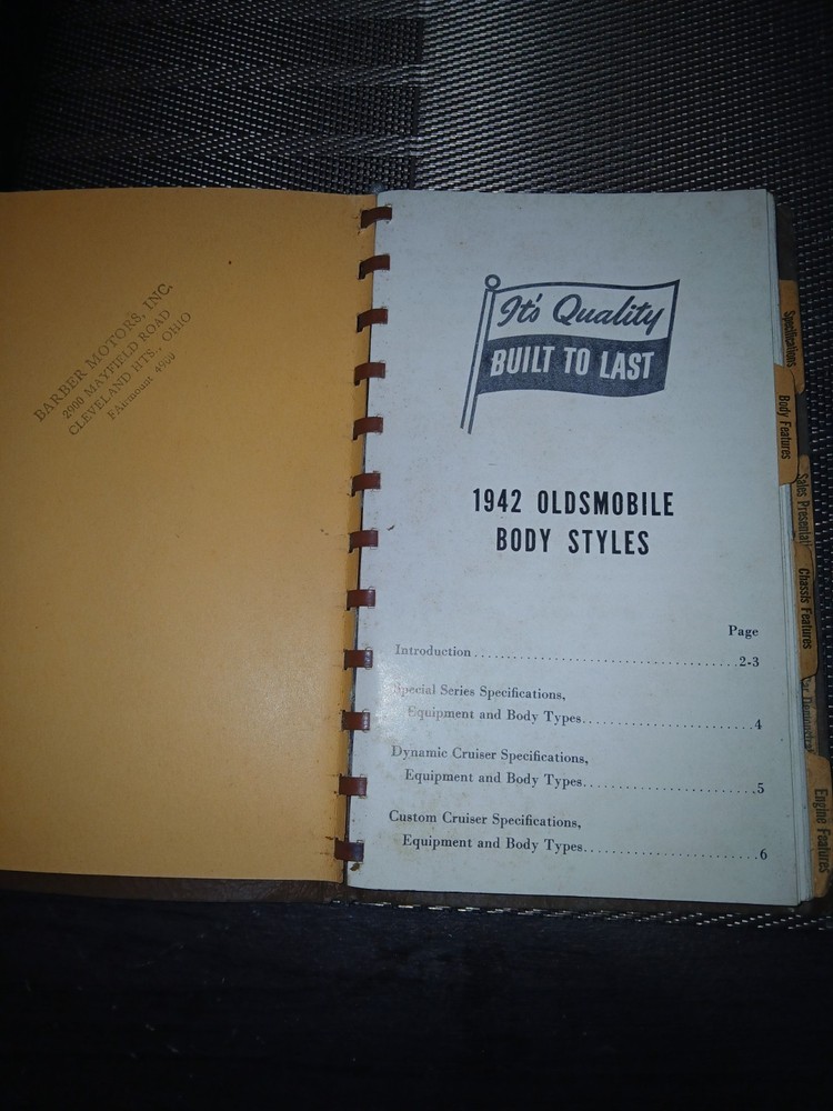 1942 Oldsmobile Reference Book "It's Quality Built to Last"