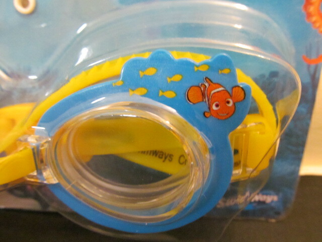 Swimways Disney Finding Dory Swim Goggles for Ages 3+ *