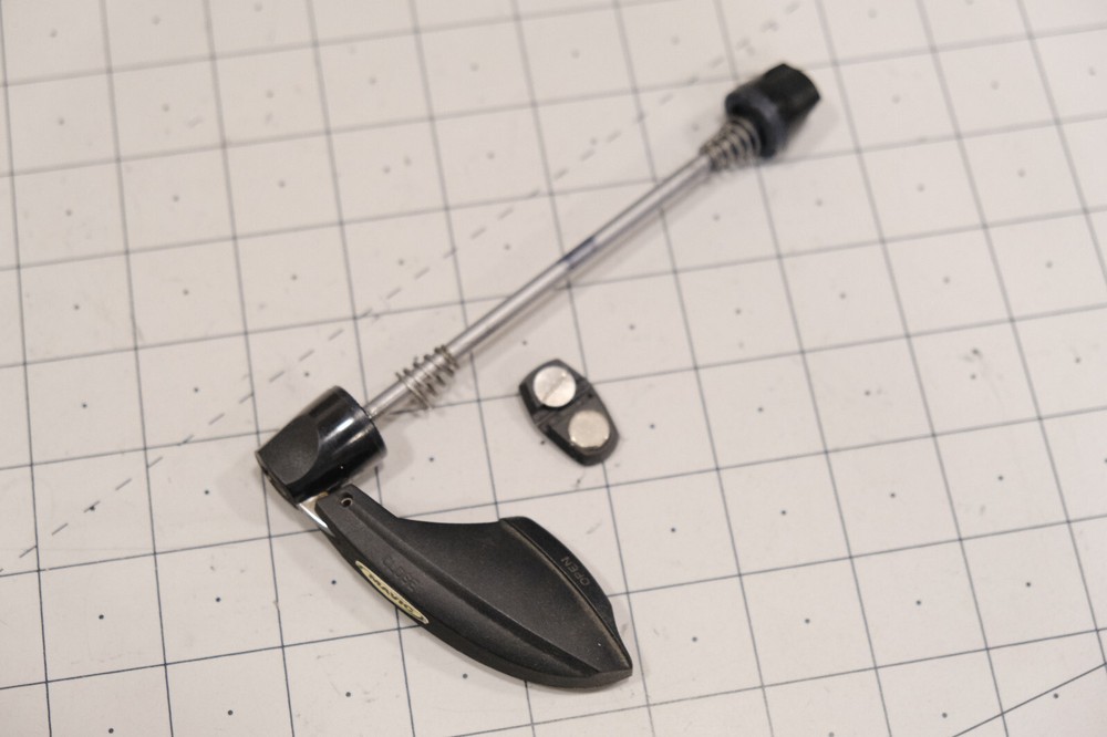 Mavic E-Skewer Quick Release Axle Sensor Road Bike