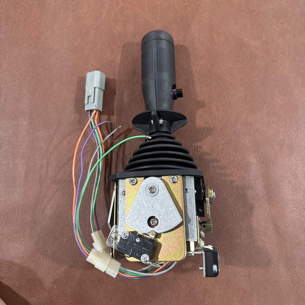 JS6 Multi Axis Controller Joystick OEM JS6M11897 QS# 31487 001 #B28