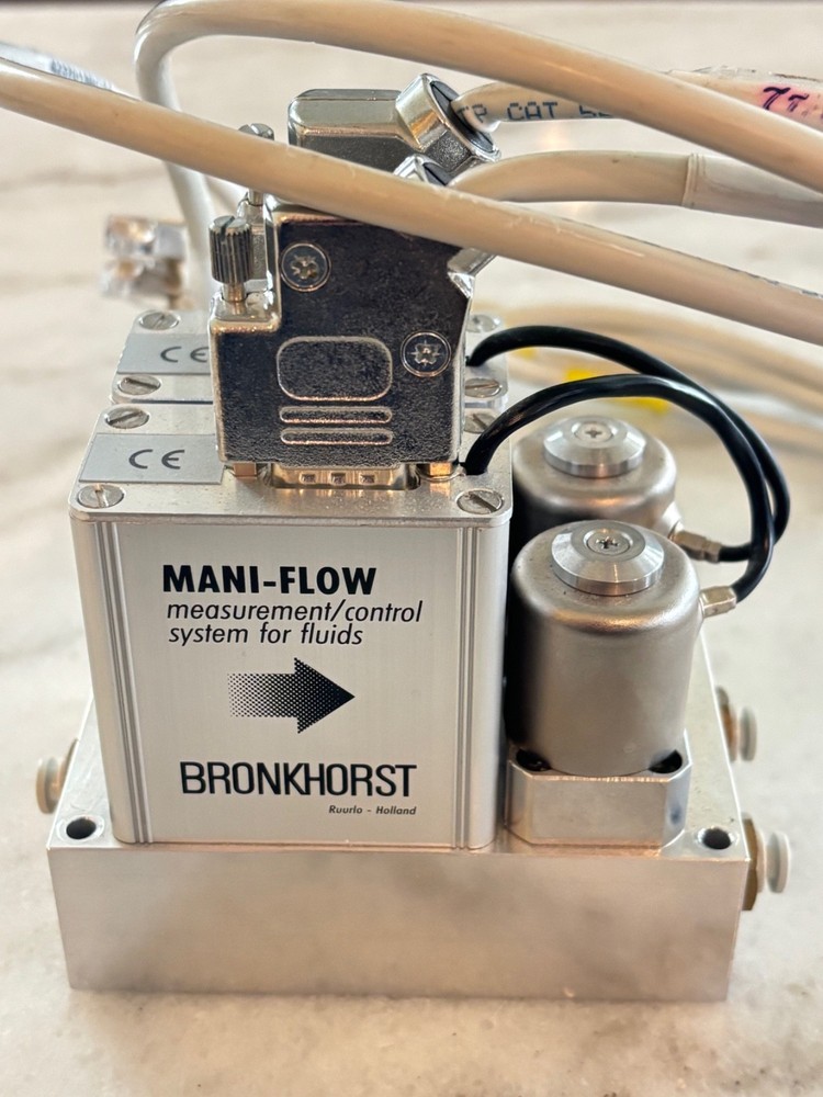 Bronkhorst MIC-202F Mani-Flow Mass Flow Controller with Ethernet Cables