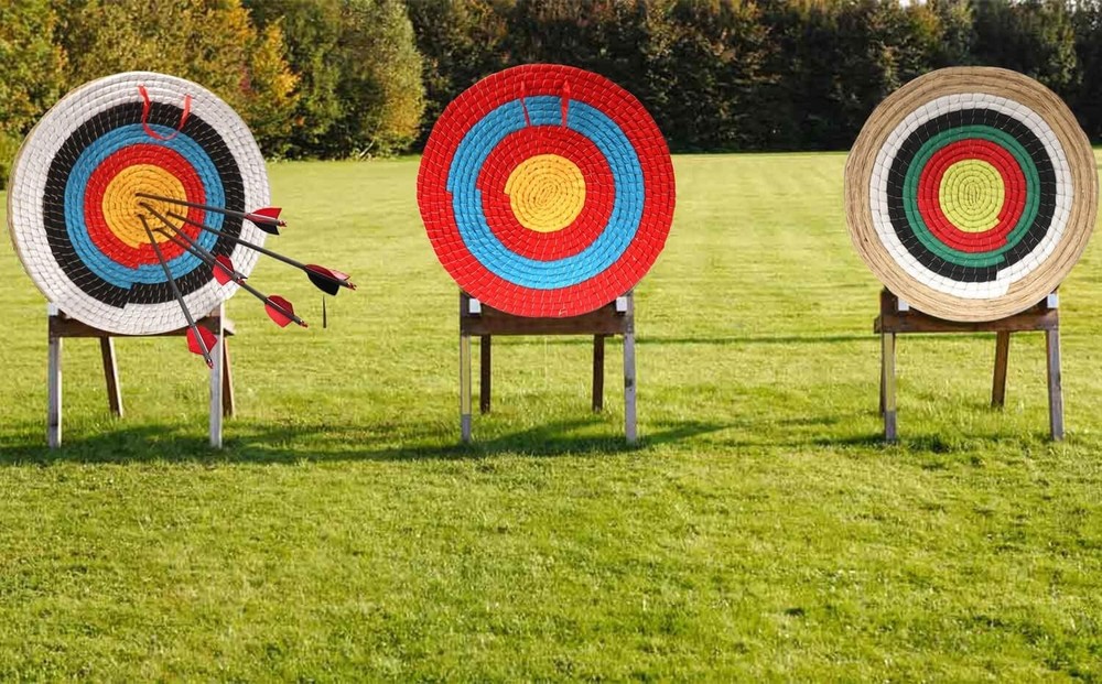 Durable 20'' Straw Archery Target - Perfect for Recurve, Compound & Longbow