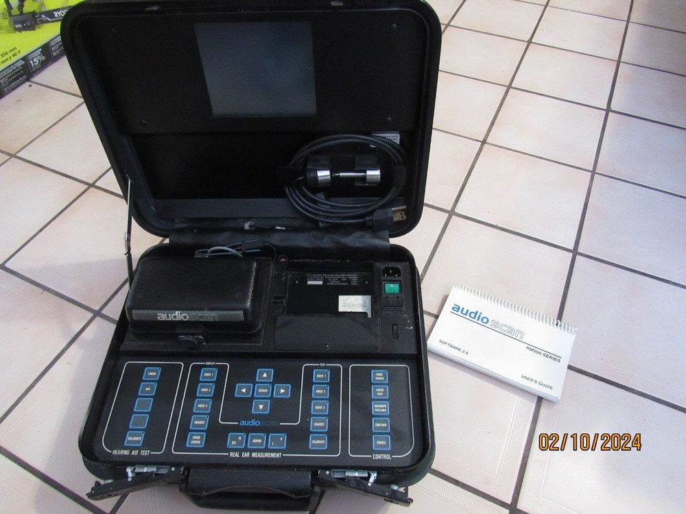 AUDIO SCAN RM500 SERIES WITH CARRYING CASE POWERS ON USERS GUIDE