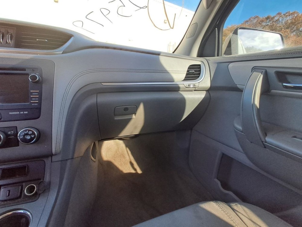 TRAVERSE  2015 Glove Box 4868156