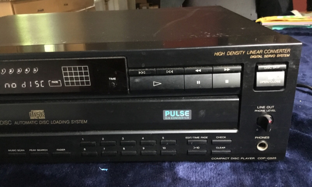 Sony Compact Disc Player CDP-C525 - 5-disc CD Changer, Working !