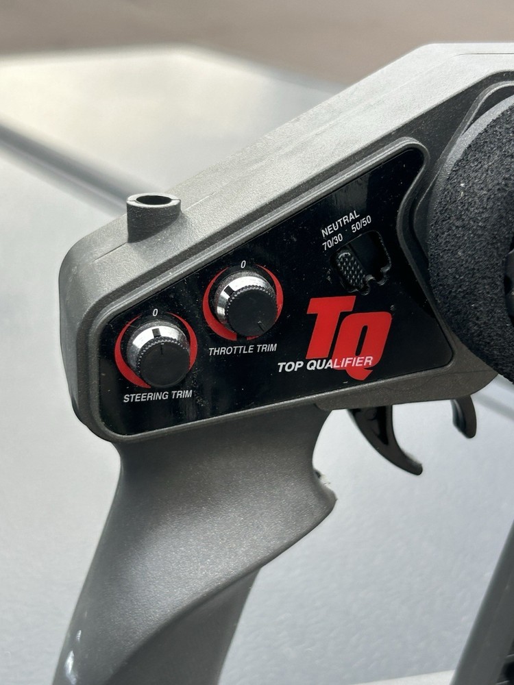 TRAXXAS TOP QUALIFIER CONTROLLER TRANSMITTER RC 2CH 27MHZ AM (27.255)