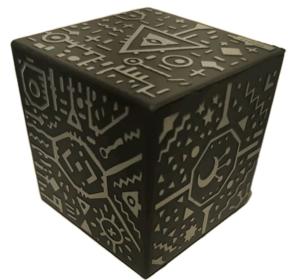Merge Cube Interactive AR Cube STEM Toy Works w iOS & Android