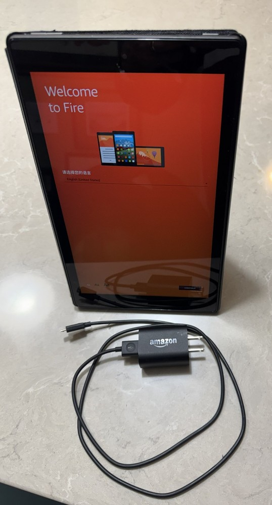 Amazon Fire HD10 7th Generation Black 32GB Bundle - Includes Case & Charger