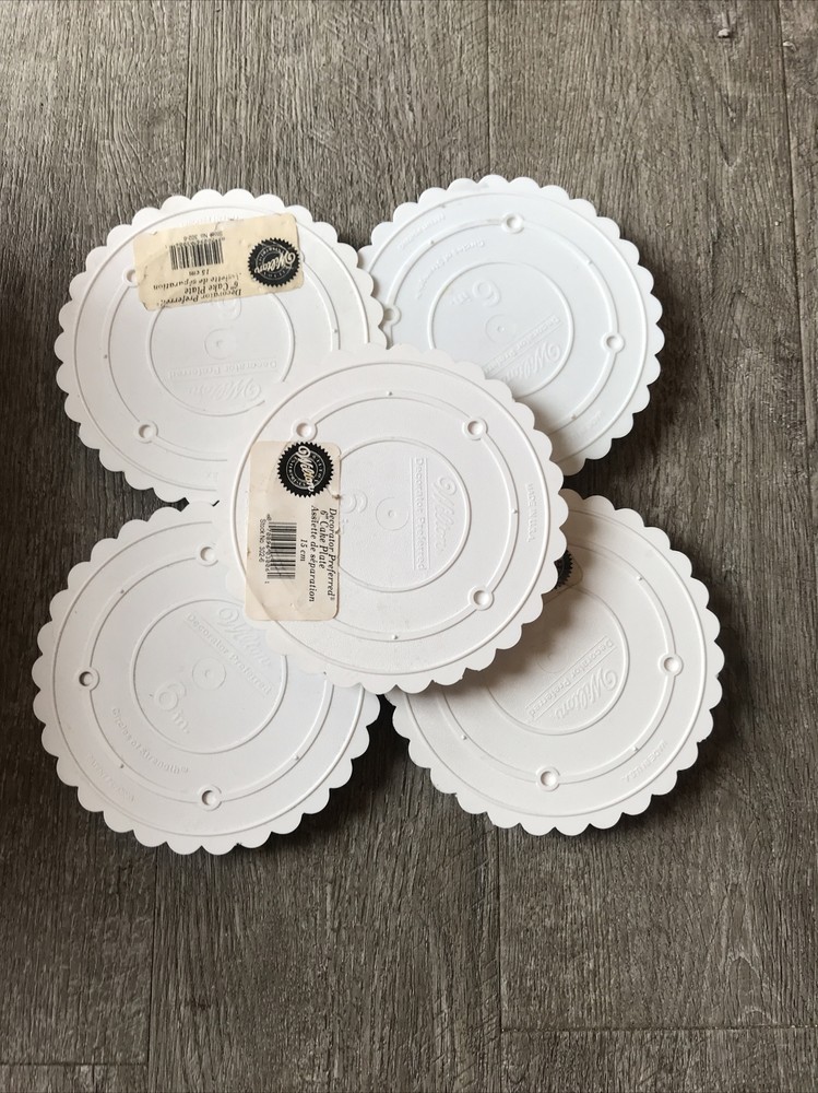 5 Wilton Decorator Preferred Separator Plate, 6"