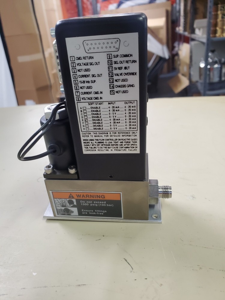 Brooks 5850i Oxygen Mass Flow Controller - 500 SCCM (5850IA1BG3R2BEA)