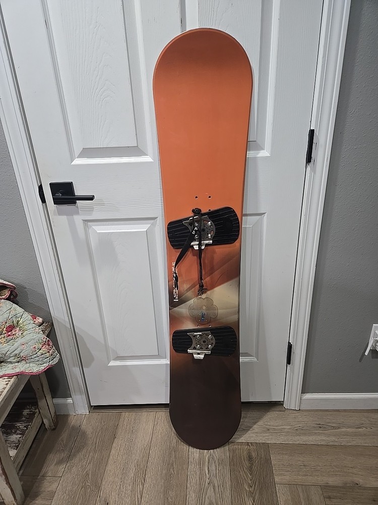 Snow Jam Snowboard 148cm With Clip-in Bindings