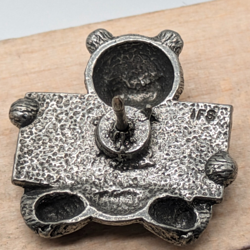 Bear Down on Drugs Lapel Pin