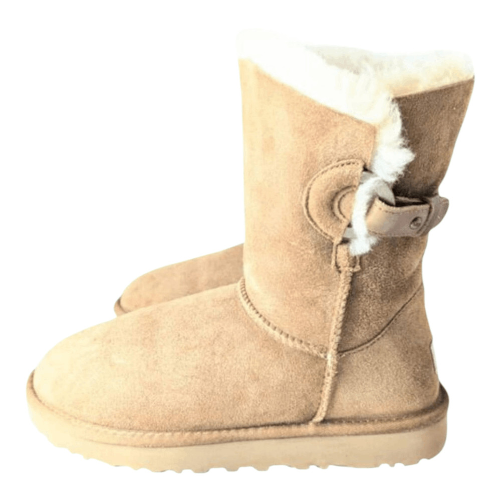 UGG Nash 'Chestnut' Winter Boot Size 6