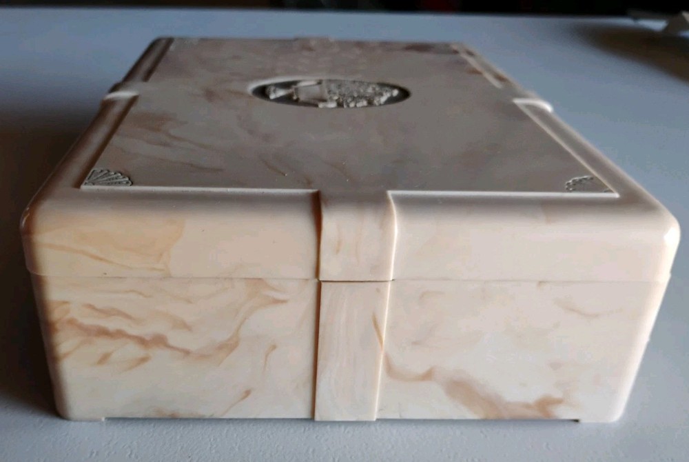 Vintage Schrafft's Marbled Plastic Candy Chocolate Hinged Box Flower Emblem
