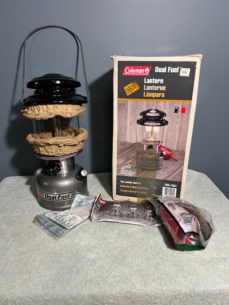 Coleman Dual Fuel 2 Mantel Lantern 285-700T w/Box/ Manual & Accessories