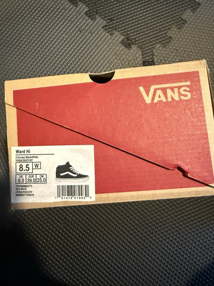 Vans Ward Hi Boys Size 8.5