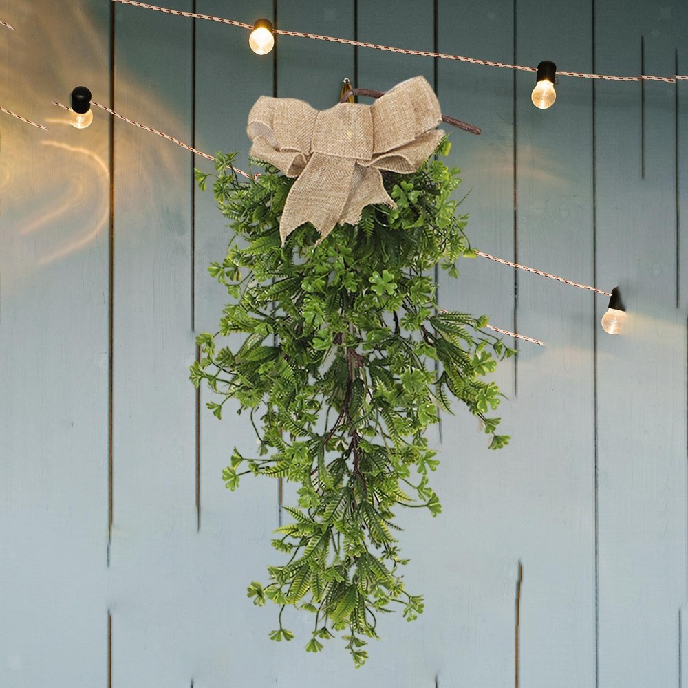 Artificial Four Leaf Clover Teardrop Swag for Wedding Window Decor Versatile